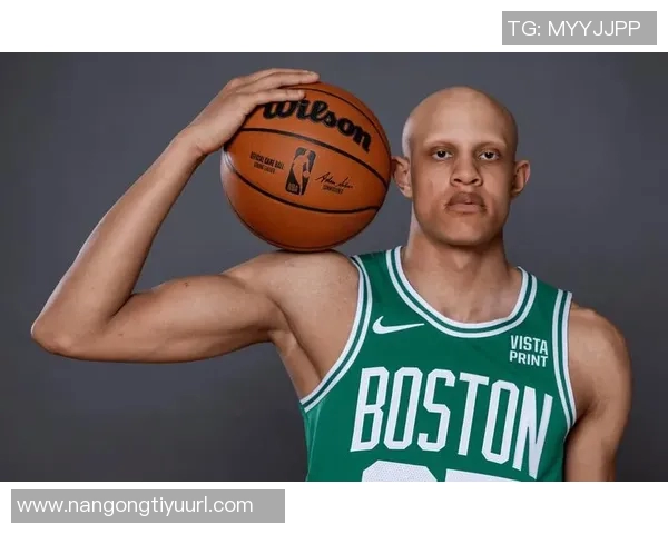 沃尔什全能表现助力球队胜利8投全中创生涯新高22分外加7篮板3助攻