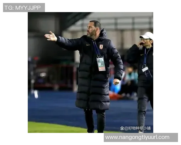 长春寒潮来袭亚泰队员迎战低温全力备战保级生死战